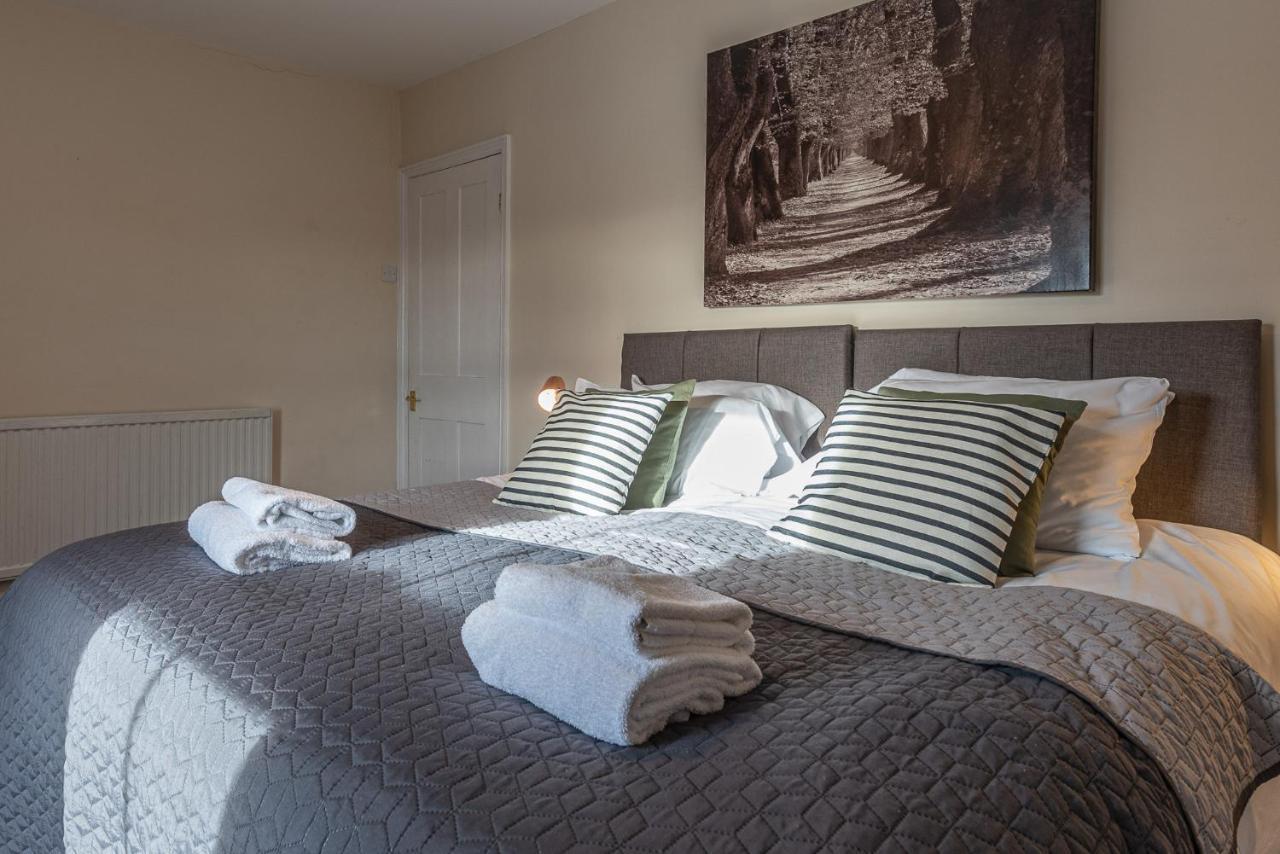 3 Bedroom Home Sleeps 5 Close To Chester City Centre Welcomes Couples, Small Groups, Families And Contractors Exteriér fotografie